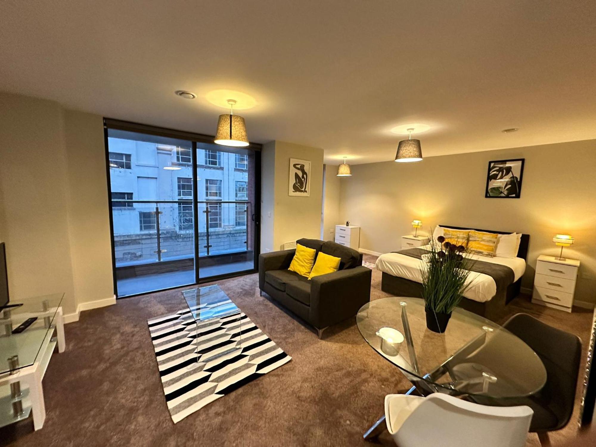 Adelphi Wharf Apartments By Beehosting แมนเชสเตอร์ ภายนอก รูปภาพ