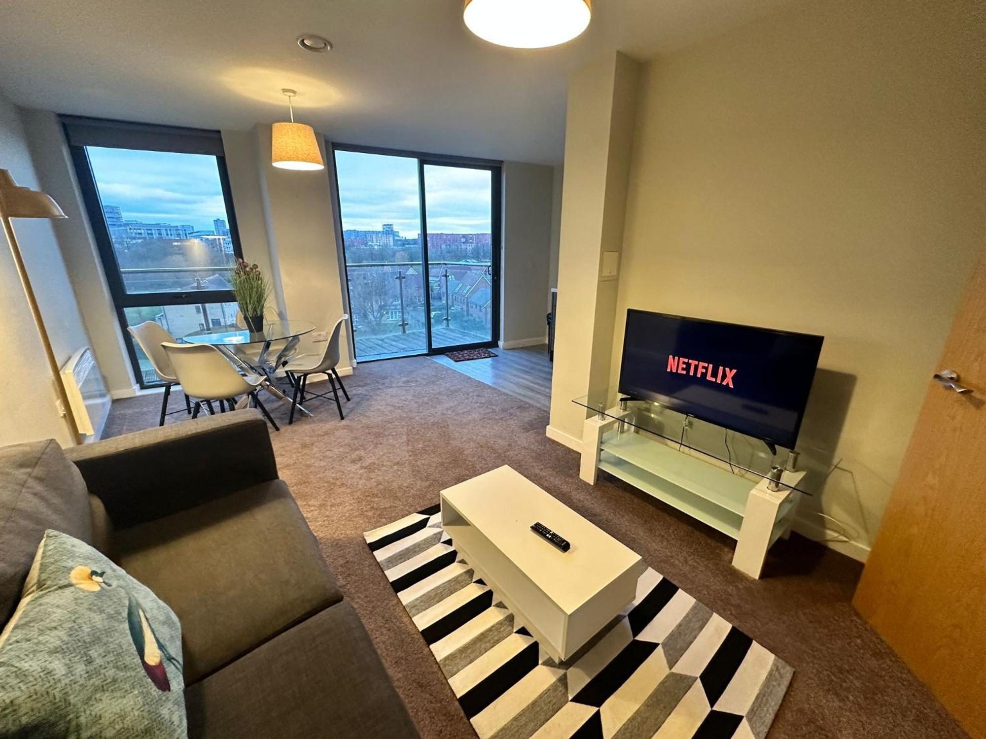Adelphi Wharf Apartments By Beehosting แมนเชสเตอร์ ภายนอก รูปภาพ