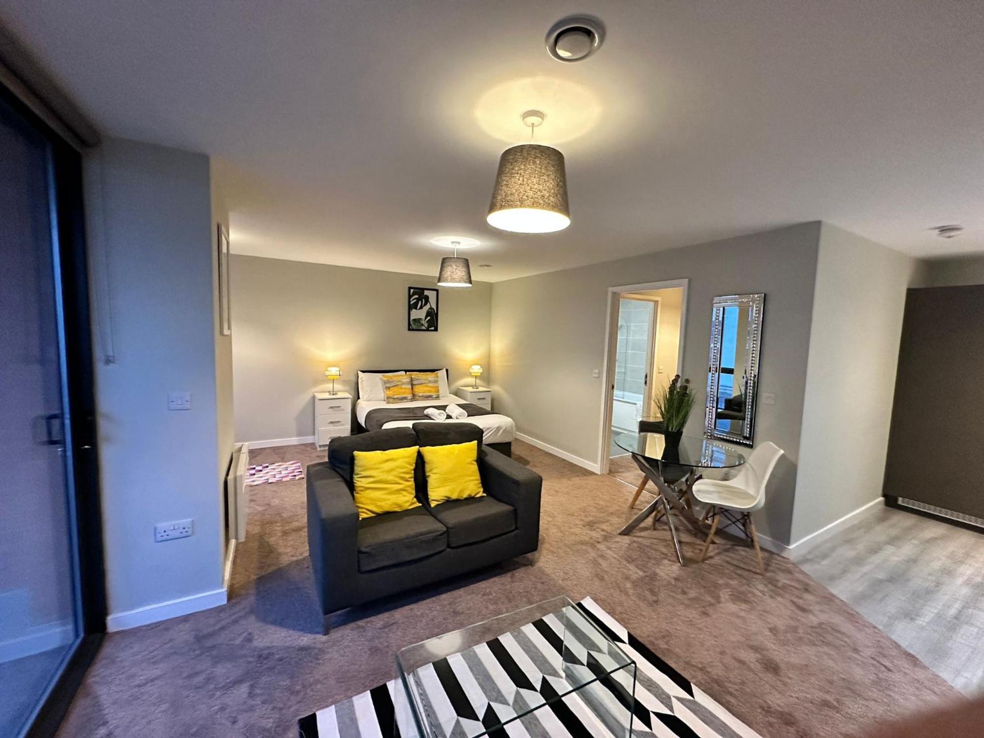 Adelphi Wharf Apartments By Beehosting แมนเชสเตอร์ ภายนอก รูปภาพ
