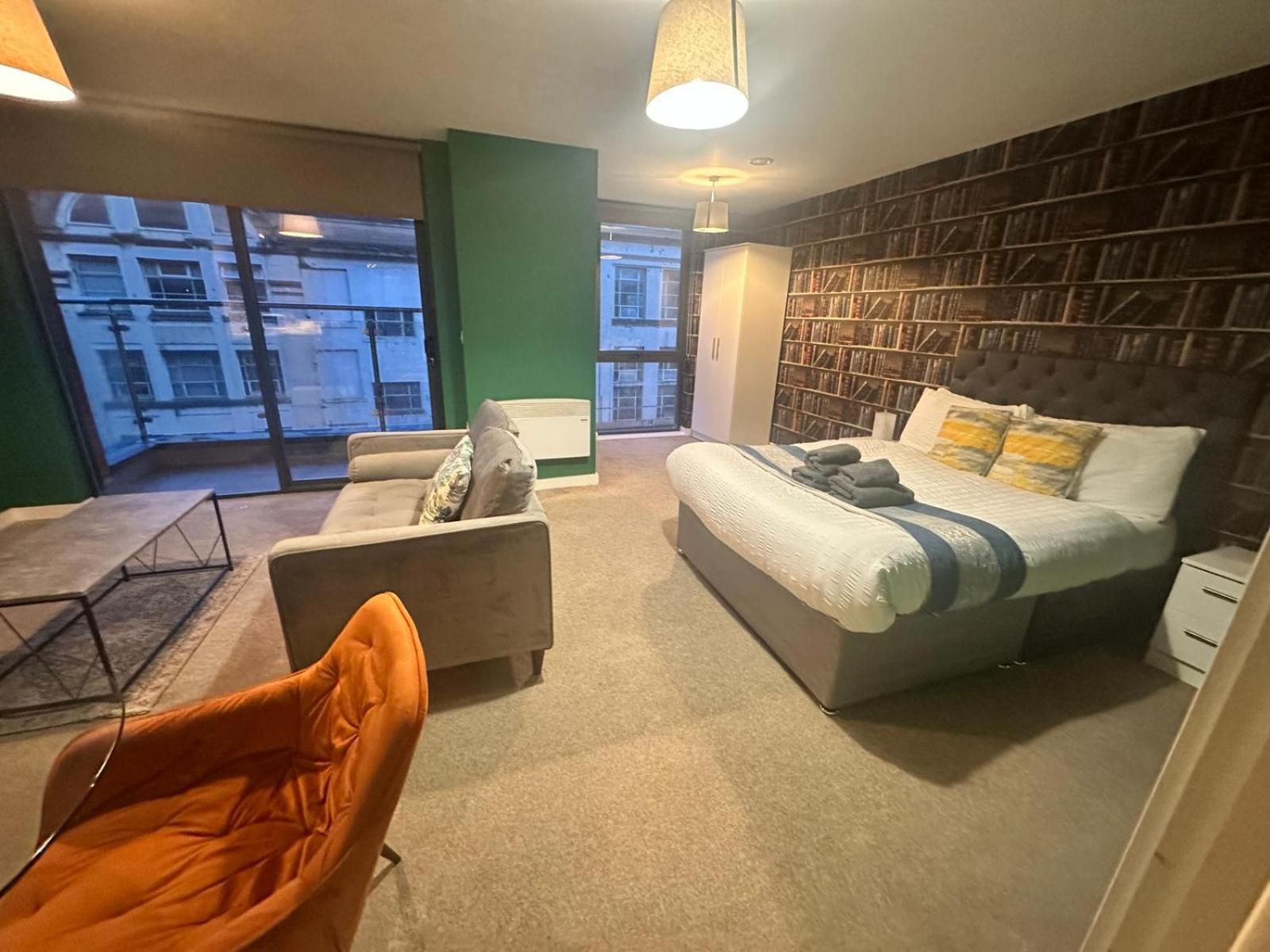 Adelphi Wharf Apartments By Beehosting แมนเชสเตอร์ ภายนอก รูปภาพ