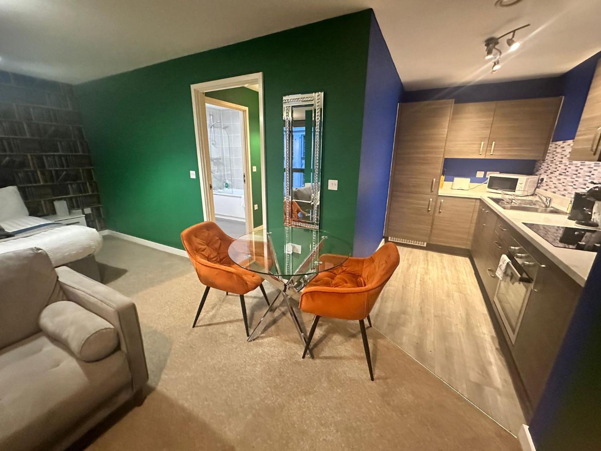 Adelphi Wharf Apartments By Beehosting แมนเชสเตอร์ ภายนอก รูปภาพ