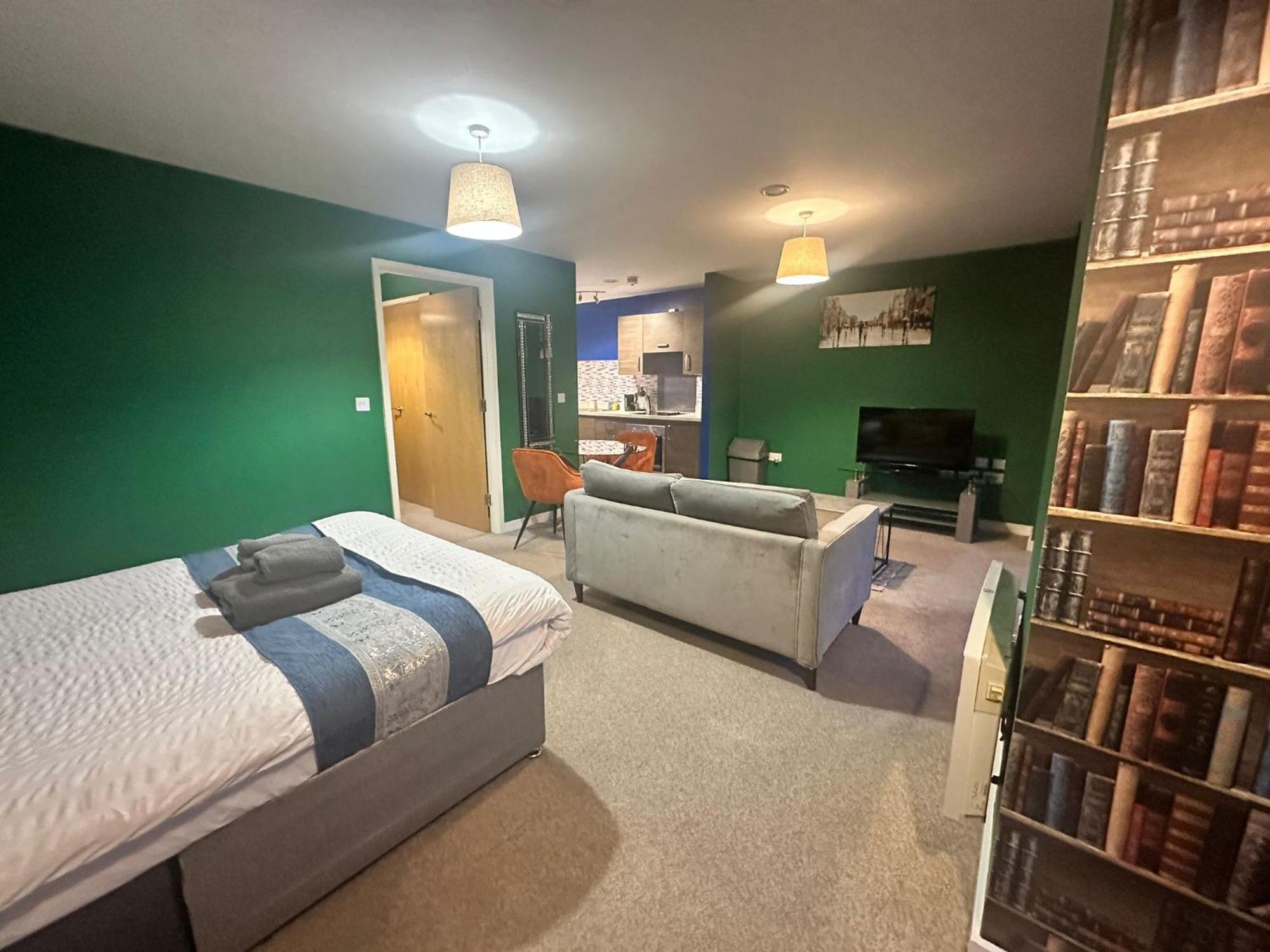 Adelphi Wharf Apartments By Beehosting แมนเชสเตอร์ ภายนอก รูปภาพ