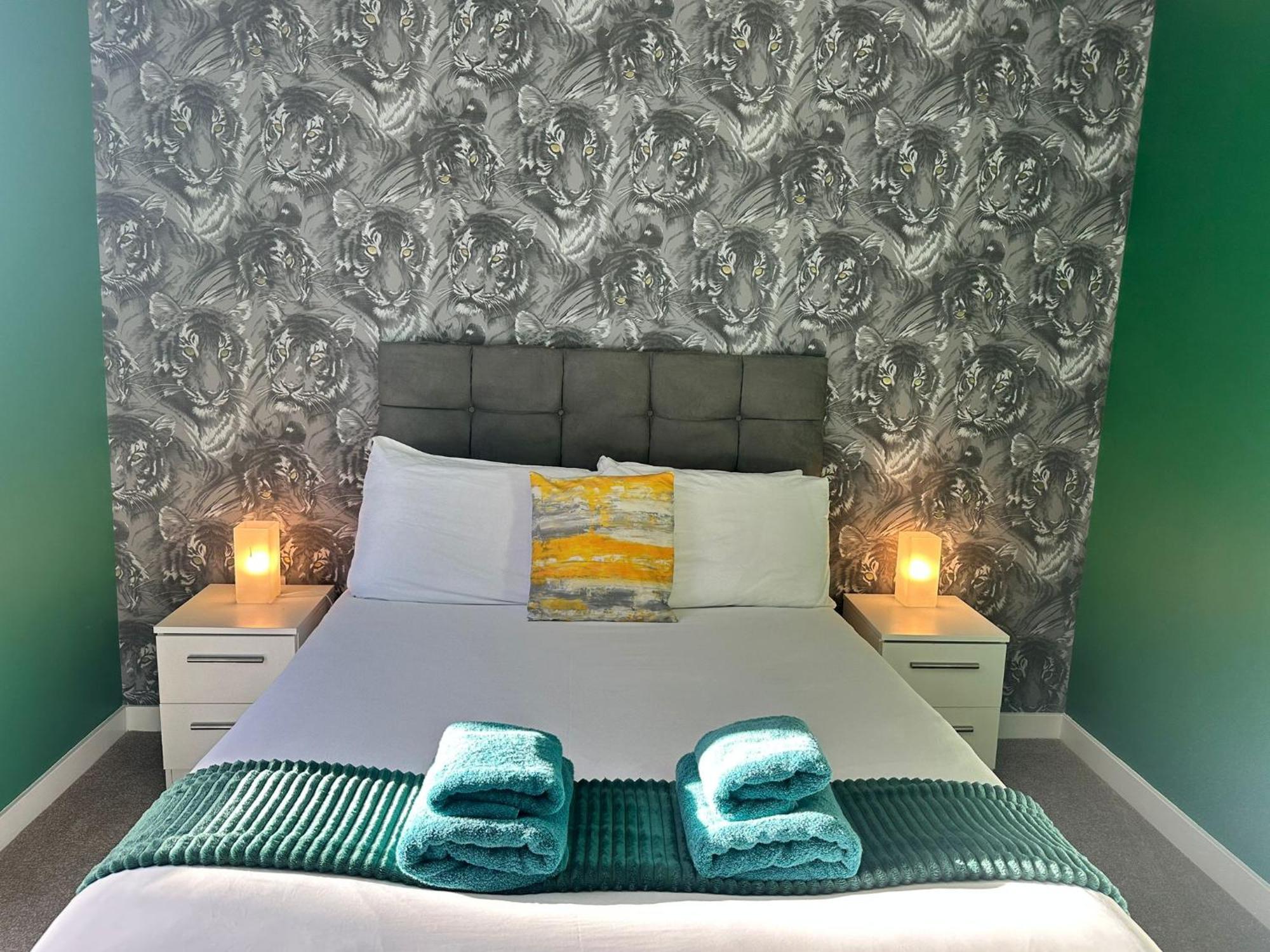 Adelphi Wharf Apartments By Beehosting แมนเชสเตอร์ ภายนอก รูปภาพ