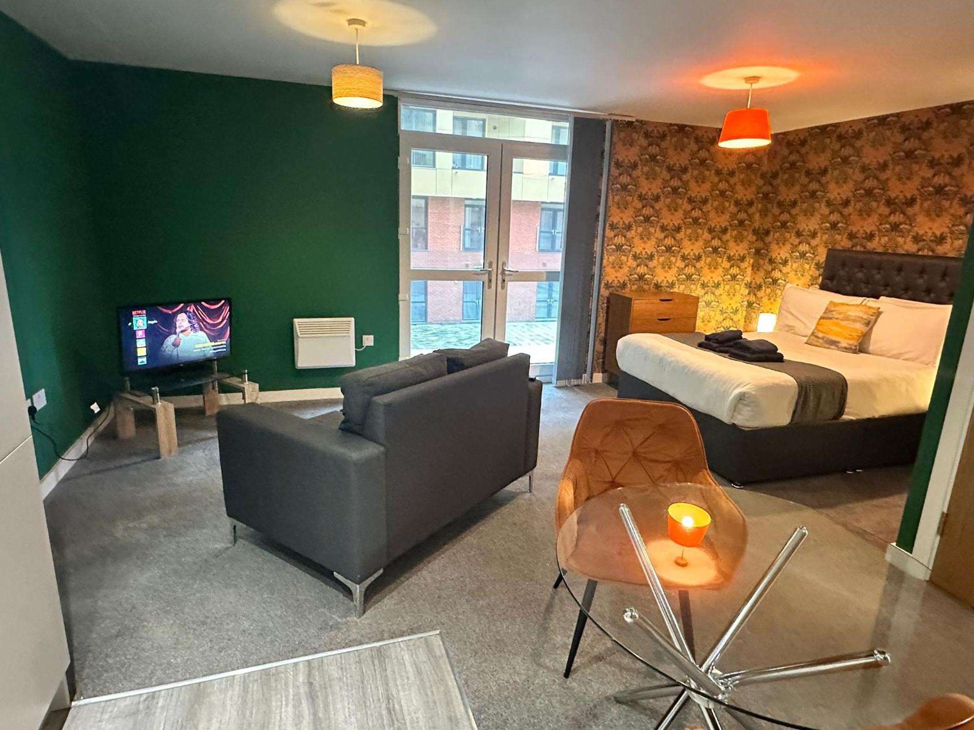 Adelphi Wharf Apartments By Beehosting แมนเชสเตอร์ ภายนอก รูปภาพ